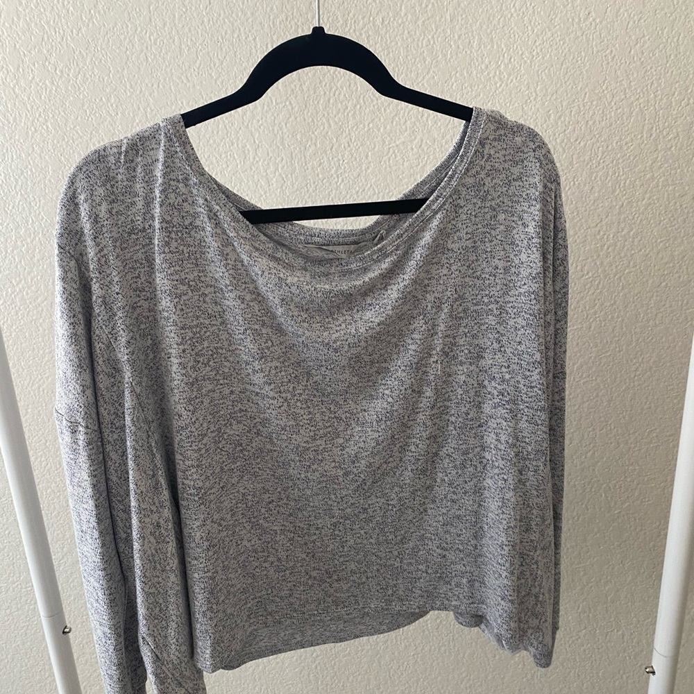 Athleta bat wing shirt